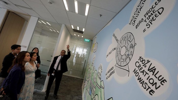 Perluas Kantor Pusat Guna Menggenjot Pasar di Indonesia Endress+Hauser terus mengukuhkan keberadaannya di Indonesia dengan memperluas kantor pusatnya di Jakarta. Sejak ada 2013 lalu, perusahaan ini terus berbenah menggenjot pasar Indonesia
