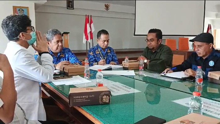 Pertemuan pihak Subandi dan RSUD Bangil soal operasi prostat Subandi