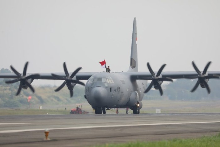 Pesawat Hercules kelima pesanan Kementerian Pertahanan RI tiba di Tanah Air