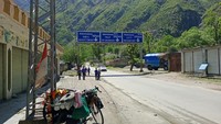 Selama perjalanan, Sayudi mengaku mengalami banyak pengalaman dengan medan yang beragam. Ia pernah melewati rute yang curam dan ekstrem, seperti saat di Pakistan. Foto: dok. pribadi Sayudi