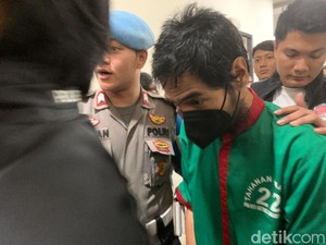 Penampakan Yogi Gamblez Berbaju Tahanan, Tak Ada Epy Kusnandar