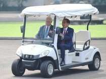 Potret Jokowi Sopiri Gubernur Jenderal Australia Keliling Kebun Raya Bogor