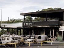 Potret Mencekam Saat Kerusuhan Pecah di Kaledonia Baru