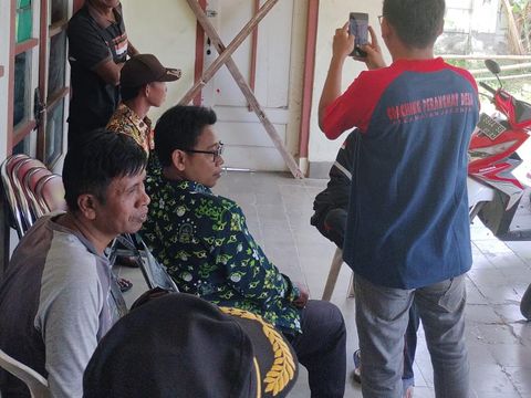 Suasana penyegelan di kantor PPK Jakenan, Pati, Kamis (16/5/2024).