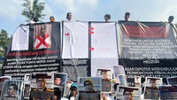 Mereka meyakini putusan MA akan merugikan karyawan beserta keluarganya. Sebab, salah satu hakim yang mengadili telah membuat putusan yang merugikan dalam perkara yang juga masih terkait.   