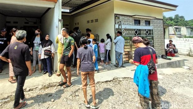 Rekonstruksi pembunuhan Ceceu di Sukabumi