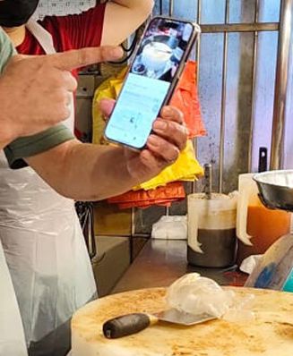 Gegara Pesanan Babi, Pemilik Kedai dan Pelanggan Ribut Hingga Gaduh