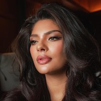 Sheynnis dan keluarga disebut dalam pengasingan tanpa batas oleh rezim Nikaragua yang dipimpin oleh Daniel Ortega. Hal tersebut disampaikan oleh Anne Jakrajutatip selaku CEO dari Organisasi Miss Universe. Dalam suratnya, Anne mengungkap rasa simpatinya kepada Sheynnis selagi mengkritik pemerintahan Nikaragua. Foto: Instagram Sheynnis Palacios