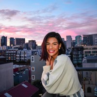 Sheynnis yang sebelumnya berprofesi sebagai model dan presenter televisi merupakan lulusan Universidad Centroamericana dengan gelar sarjana jurusan komunikasi massa. Ia mencetak sejarah karena pertama kalinya membawa Nicaragua menjadi juara Miss Universe Foto: Instagram Sheynnis Palacios