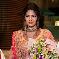 Kamu bekerja keras untuk merawat ibumu dan keluarga besar yang juga jauh dari tanah kelahiranmu. Kamu adalah salah satu contoh dari wanita kupu-kupu dengan sayap patah yang tidak pernah menyerah pada tindakan yang buruk, niat tidak menghormati, dan niat jahat dari otoriter manapun, tulis Anne tentang Sheynnis. Foto: Instagram Sheynnis Palacios