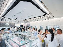 Menghadirkan Kemewahan yang Abadi, Luxmatters Rayakan Anniversary Ke-8