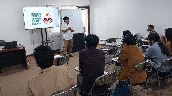 Akademisi Unsoed saat menggelar diskusi Menakar Kriteria Pemimpin Dalam Pilkada di Purwokerto, Sabtu (18/5/2024).