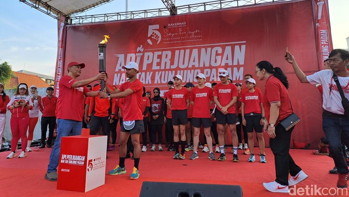 Api abadi Mrapen yang dibawa ke Jakarta dari Jateng