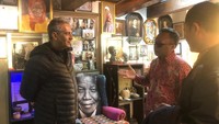 Cape Heritage Museum memiliki banyak cerita dengan berbagai latar belakang di dalamnya. Berbagai cerita Afsel terkait dengan suku-suku asli Afsel Khoisan dan Xhosa, Inggris, Belanda, India, Melayu, Arab, Perancis, dan sebagainya ada di musium ini.