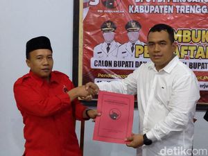 Pengusaha Muda Ambil Formulir Bacawabup PDIP Trenggalek