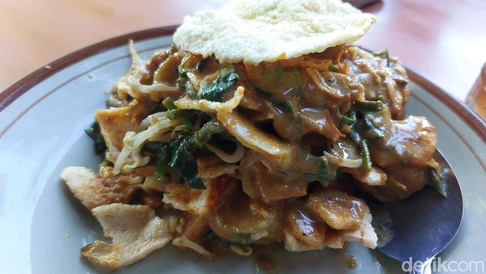 Gado-gado Ampera di Kota Cirebon