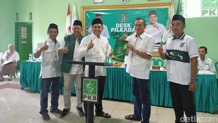 Kades Purworejo Didik daftar Bacabup Ponorogo ke PKB