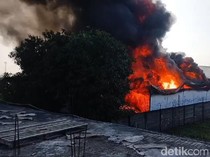 Gaji Kurang-Terancam PHK Berujung Satpam Bakar Pusat Oleh-oleh Kaboki Pasuruan