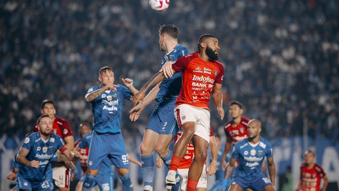 Leg kedua babak semifinal antara Persib Bandung vs Bali United berlangsung di Stadion Jalak Harupat, Bandung, Jawa Barat (Jabar), Sabtu (18/5/2024) malam. (Foto: Bali United Official)