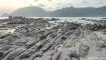 Potret Senja di Pantai Wediombo Gunungkidul