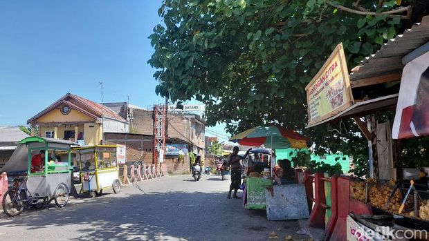 Penampakan Jembatan Merah, Makassar, yang dipercaya warga lokasi anak diculik jin. Andi Audia Faiza Nazli Irfan/detikSulsel