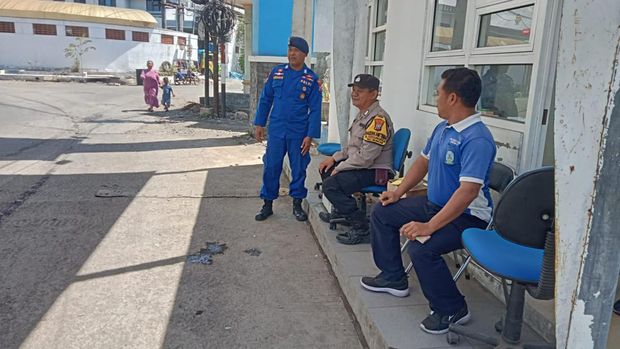 Pintu masuk Pelabuhan Muncar Banyuwangi