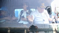 Airlangga mengatakan revisi tersebut telah diundangkan pada Jumat sore (17/5) sebagai tindak lanjut hasil rapat internal dengan Presiden Joko Widodo (Jokowi). Revisi aturan berlaku mulai 17 Mei 2024. 