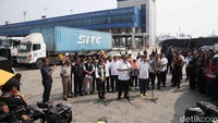 Kunjungan dilakukan keduanya untuk meninjau sosialisasi Permendag 8/2024 dan peninjauan terkait Pengaturan Kembali Kebijakan Lartas Barang Impor. 