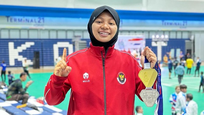 Qonitah Ikhtiar Syakuroh.