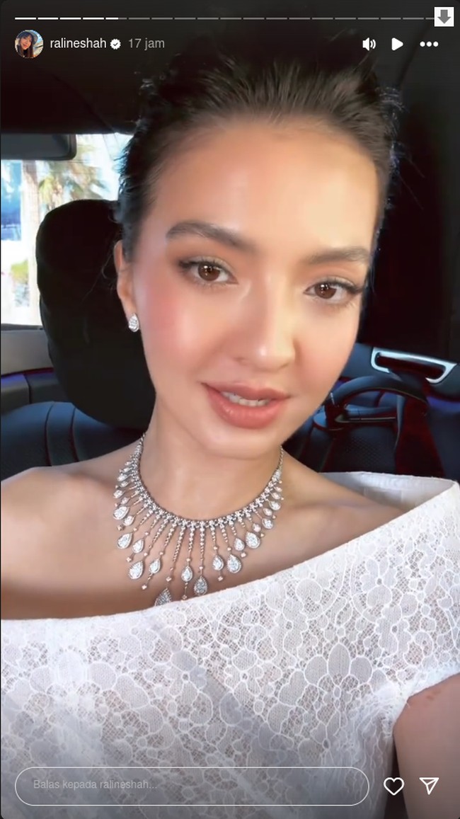 Kehadiran Raline tahun ini disebut untuk memenuhi undangan dari manajemen artis yang berbasis di Los Angeles dan menaungi dirinya di Amerika Serikat yaitu Artist International Group. Foto: Instagram @ralineshah