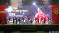 Kehadiran kartu kredit ini menjadi kelanjutan dari perjalanan kemitraan global antara Maybank Group dan Manchester United.