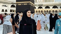 Soraya Rasyid terkenal sebagai pembawa reality show bertajuk Uang Kaget. Namun namanya kini gencar disoroti atas kasus lain. Foto: Instagram/sorayarasyid12