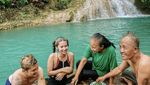 Soraya Rasyid Hangout di Beach Club hingga Makan di Kaki Lima