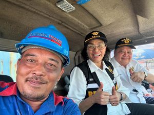 Kala Sri Mulyani Turun Langsung ke Priok Bereskan Kontainer yang Tertahan