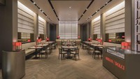 Brand Emporio Armani membuka kafe mewah mereka di Dubai. Pengunjung bisa ngopi dan cicip makanan Italia yang mahal. Foto: Site/Pool