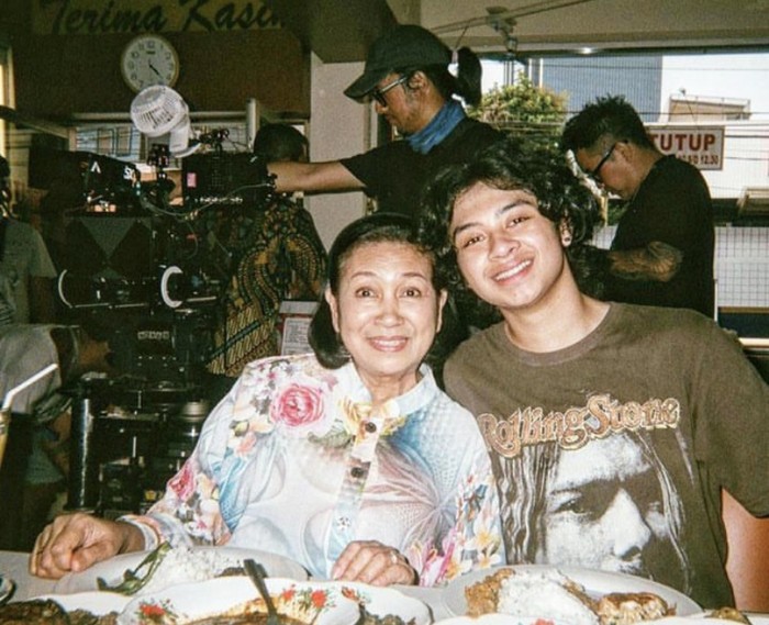 Bastian Steel dan Sitha Marino Bastian Steel dan Sitha Marino