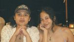 So Sweet! Keseruan Bastian Steel dan Sitha Marino saat Dinner Romantis