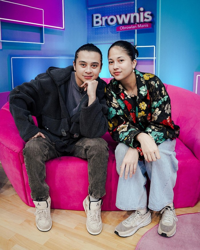 Bastian Steel dan Sitha Marino Bastian Steel dan Sitha Marino
