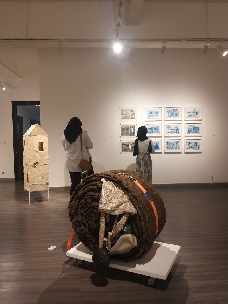 Beyond Elasticity: Rubber and Materiality