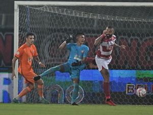 Prediksi Susunan Pemain Borneo FC Vs Madura United Tanpa Nadeo Argawinata
