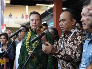 Menkominfo Sorot Kewajiban Starlink Elon Musk di Indonesia