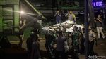 Potret Evakuasi Bangkai Pesawat Jatuh di BSD