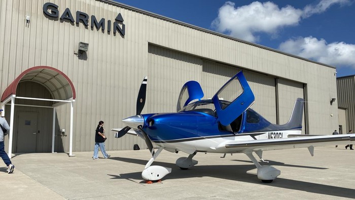 Salah satu pesawat di Hangar Garmin.