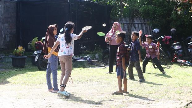 Kegiatan siswa di Komunitas Kagem Jogja, Ngaglik, Sleman, Minggu (19/5/2024).