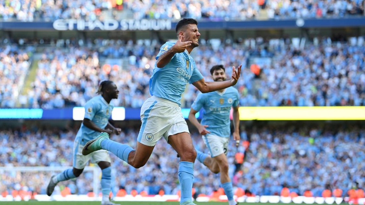 Manchester City juara Liga Inggris! (Foto: Getty Images/Justin Setterfield)