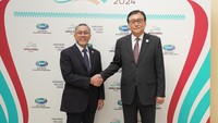 Adapun anggota ekonomi APEC terdiri dari Australia, Brunei Darussalam, Filipina, Kanada, Chili, RRT, Hong Kong, Indonesia, Jepang, Korea Selatan, Malaysia, Meksiko, Selandia Baru, Peru, PNG, Rusia, Singapura, Taiwan, Thailand, Amerika Serikat, dan Vietnam. Secara umum, diskusi APEC membahas upaya Fasilitasi Perdagangan guna mewujudkan perdagangan yang liberal, inklusif dan berkelanjutan. Kerja sama APEC menghasilkan keputusan-keputusan yang bersifat sukarela dan tidak mengikat (non-binding). Namun, seringkali bersifat politis.