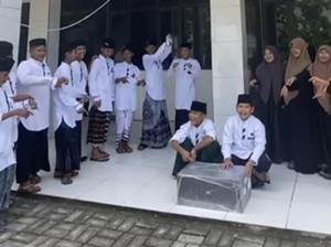 Wow! SMP di Gresik Ini Klaim Jadi Pengguna Starlink Elon Musk yang Pertama