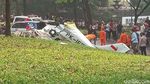 Foto-foto Pesawat Latih Jatuh di Kawasan BSD