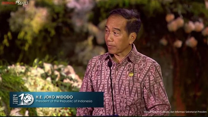 Presiden Jokowi Nikmati Santapan dan Pertunjukan Mempesona di Gala Dinner WWF Bali