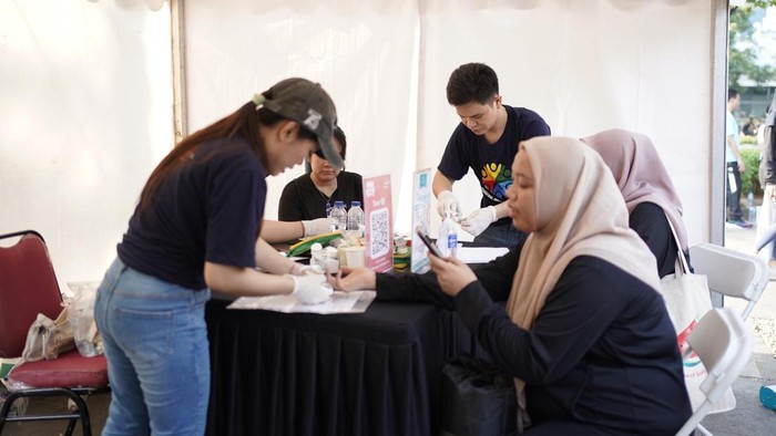 Dalam rangka mewujudkan hidup #SehatPangkalBisa yang sejalan dengan komitmen untuk menjadi mitra dan pelindung terpercaya bagi keluarga Indonesia, PT Prudential Life Assurance (Prudential Indonesia) kembali menghadirkan ajang olahraga bersama yaitu PRUActive Community dengan tajuk “10 Weeks Fit and Well Challenge”, kali ini bekerja sama dengan RoccaSpace. Kegiatan ini dimulai sejak 19 Mei 2024 di area Stadium Gelora Bung Karno, Jakarta.